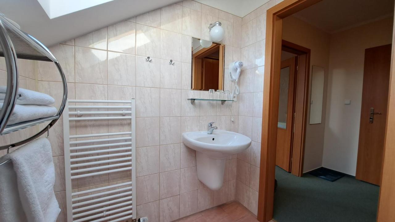Penzion Aida Ostrava Extérieur photo